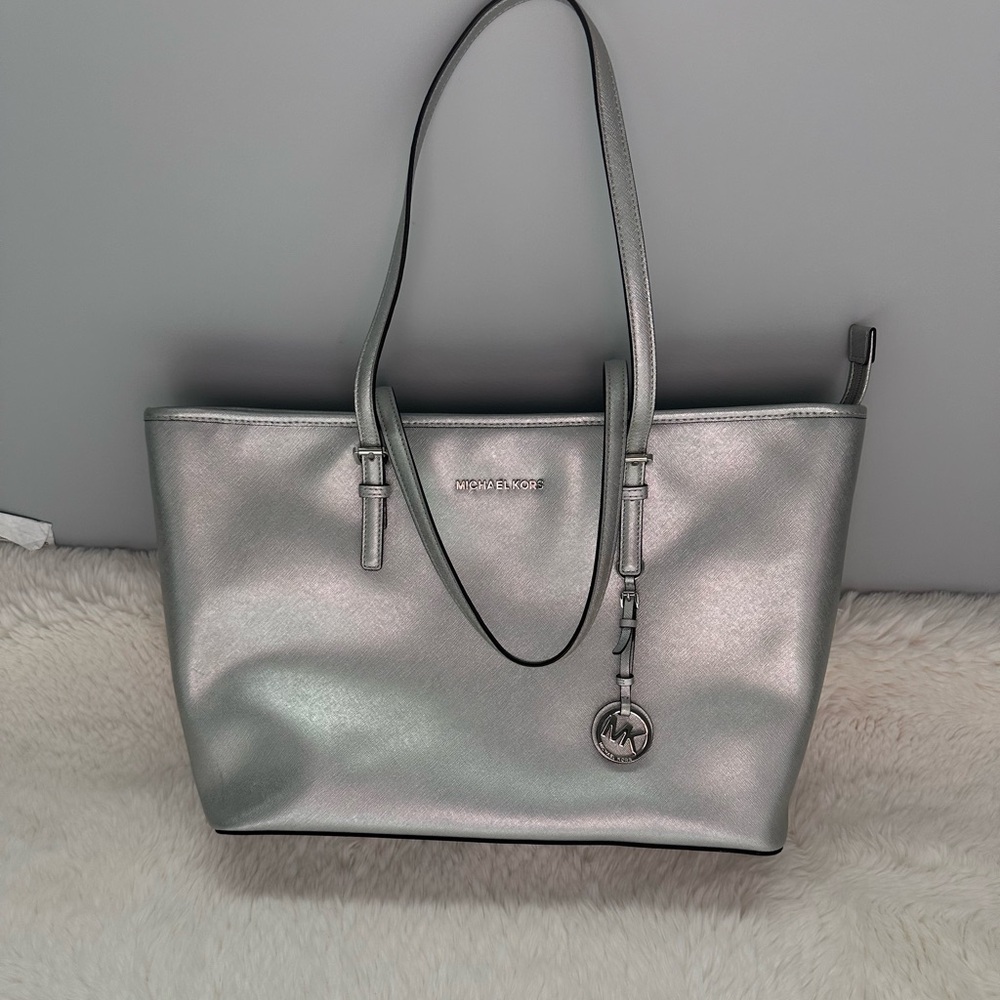 Michael Kors large jet set tote